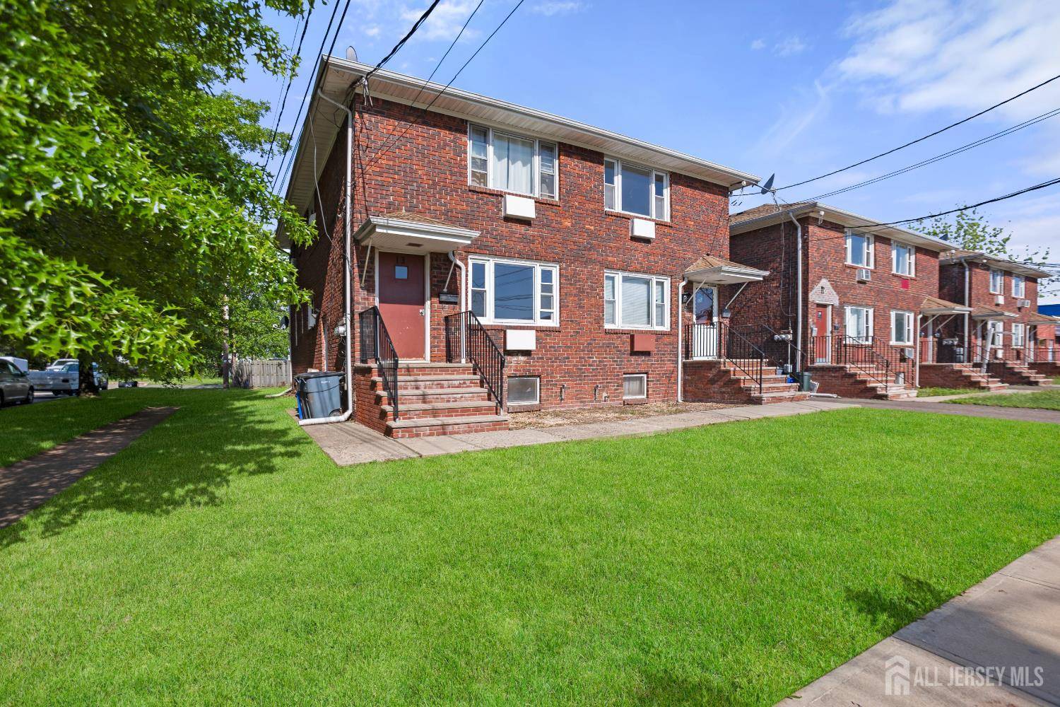 11 Pekola TER, Carteret, NJ 07008