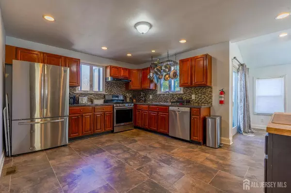 Dunellen, NJ 08812,253 Prospect AVE