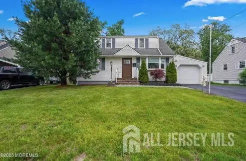 30 Hilliard RD, Old Bridge, NJ 08857