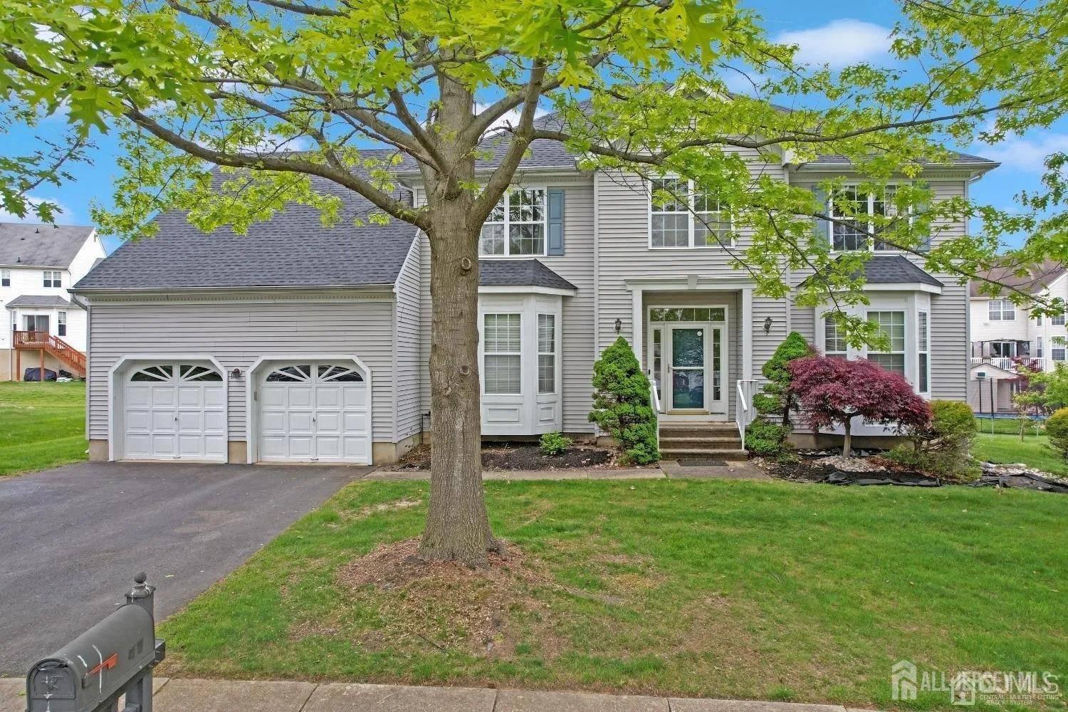 65 Cortland DR, East Brunswick, NJ 08816