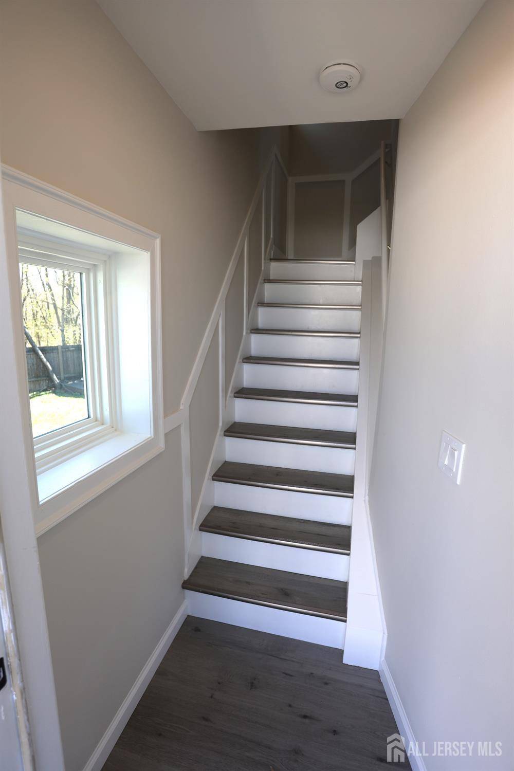 Jamesburg, NJ 08831,39 hooker ST #2