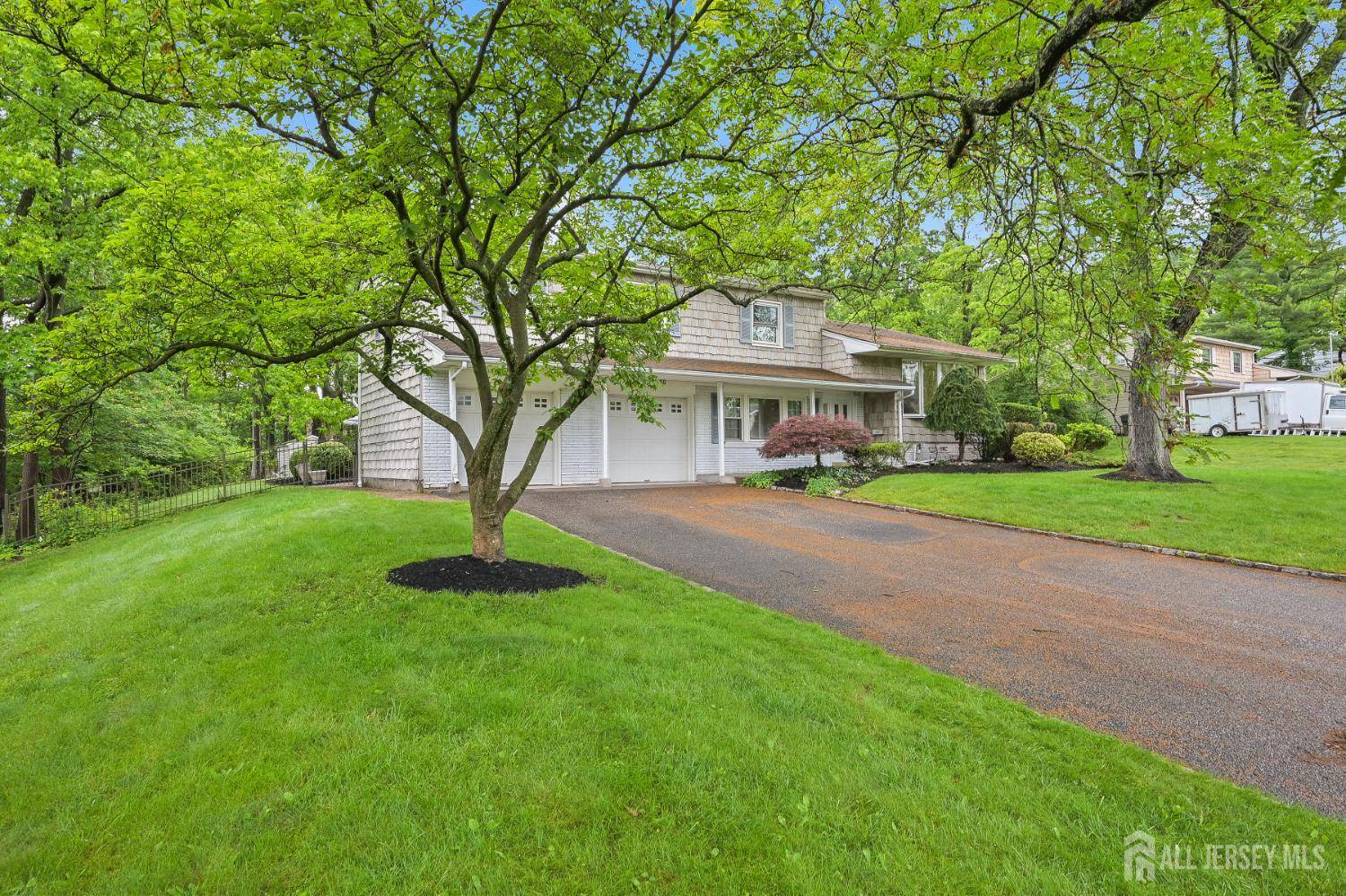 Colonia, NJ 07067,134 Devon RD