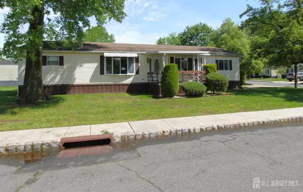 North Brunswick, NJ 08902,6 Emerson RD