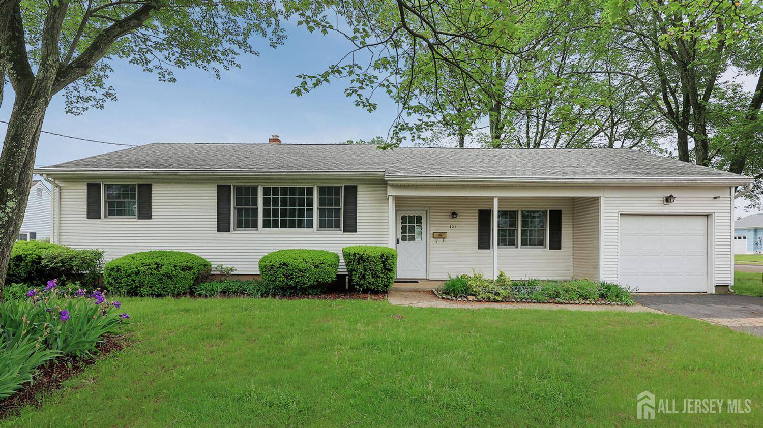 123 Summers AVE, Piscataway, NJ 08854
