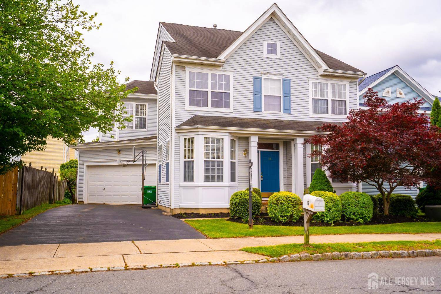 12 Elsie DR, Plainsboro, NJ 08536