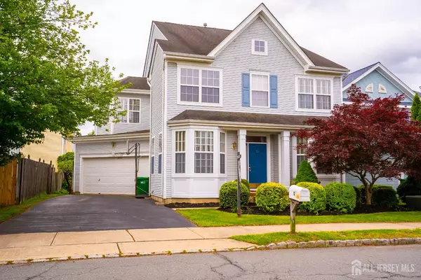 12 Elsie DR, Plainsboro, NJ 08536