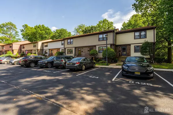 Woodbridge Proper, NJ 07095,77 Highview DR