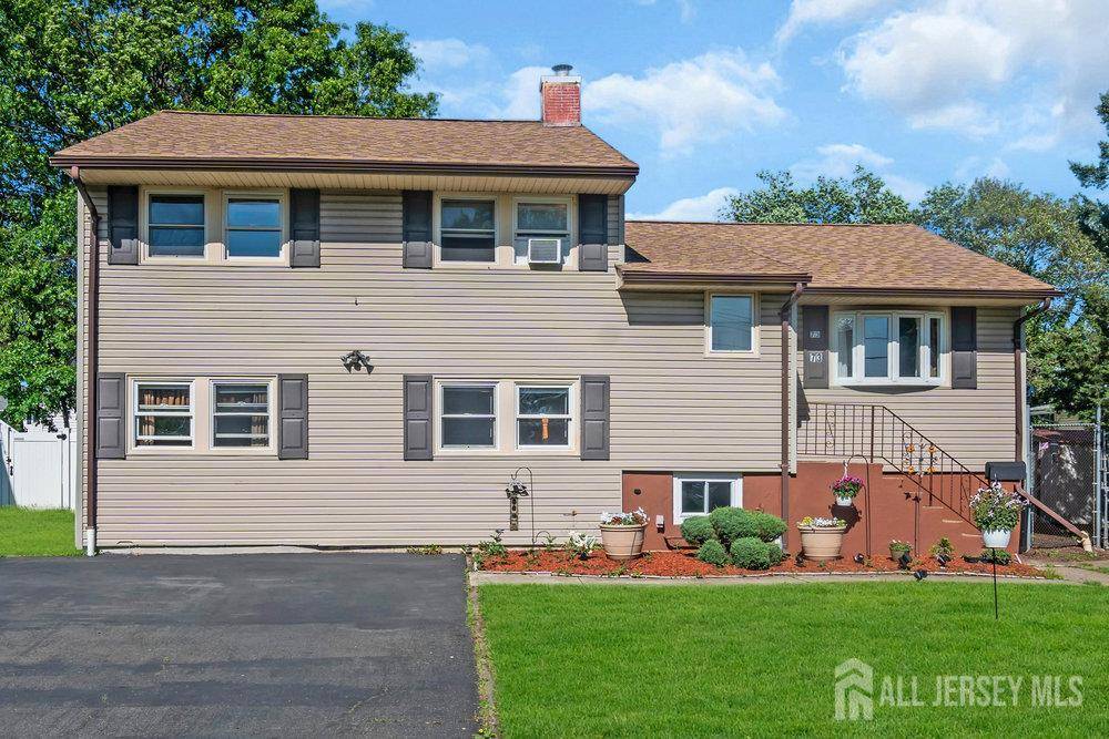 73 Webb DR, Fords, NJ 08863