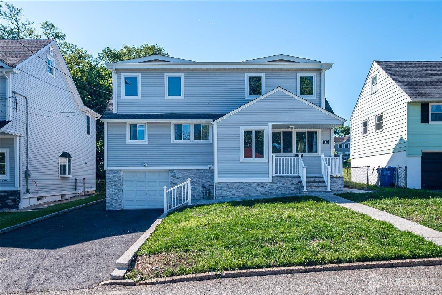 5 Alvin CT, Menlo Park Terrace, NJ 08840