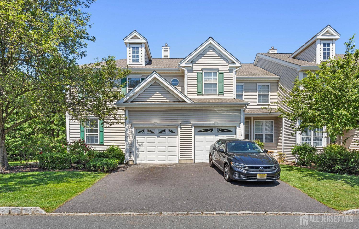 52 Straton CT, Sayreville, NJ 08859