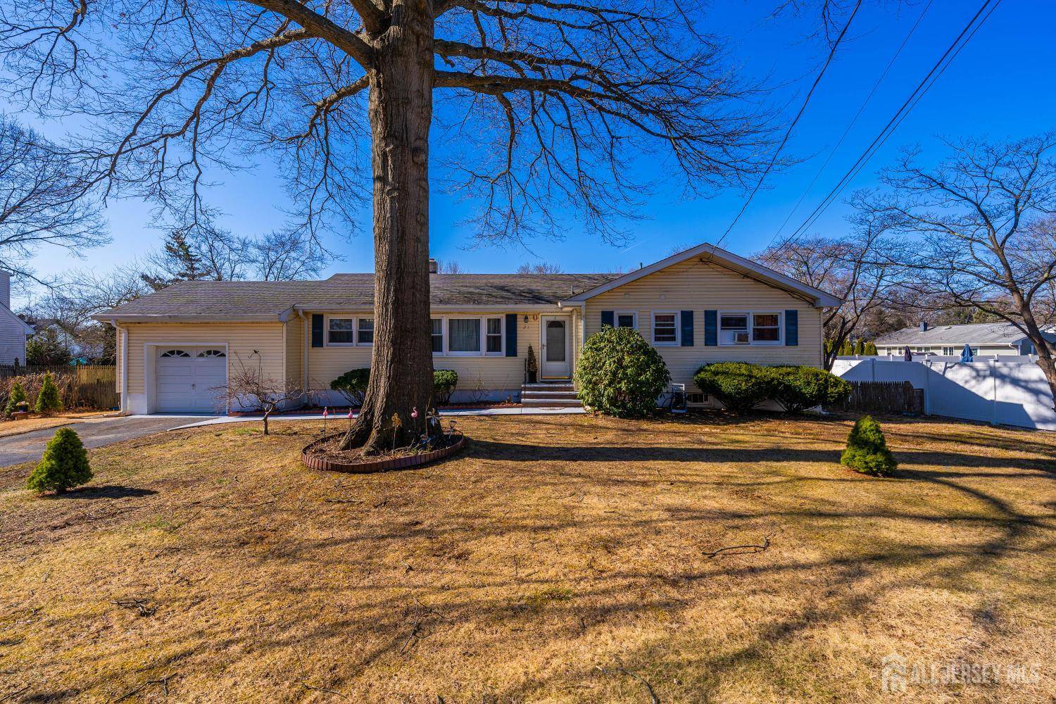 21 Coolidge AVE, East Brunswick, NJ 08816