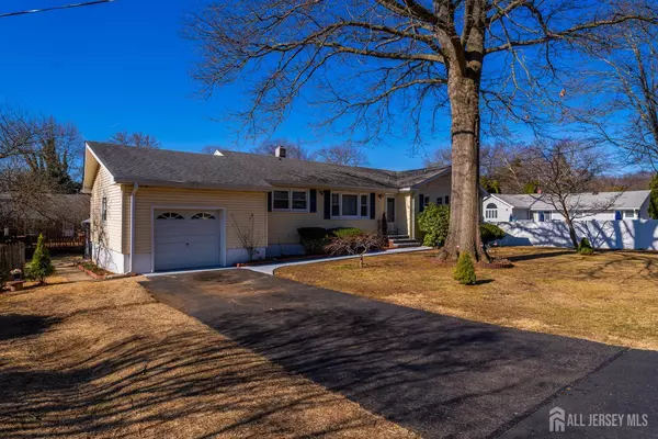 East Brunswick, NJ 08816,21 Coolidge AVE