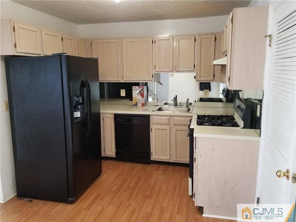 Edison, NJ 08820,24 Prestwick WAY