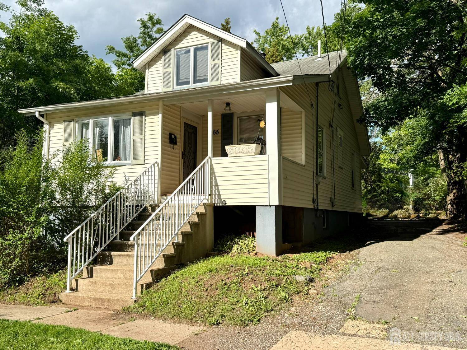 265 S 8th AVE S, Highland Park, NJ 08904