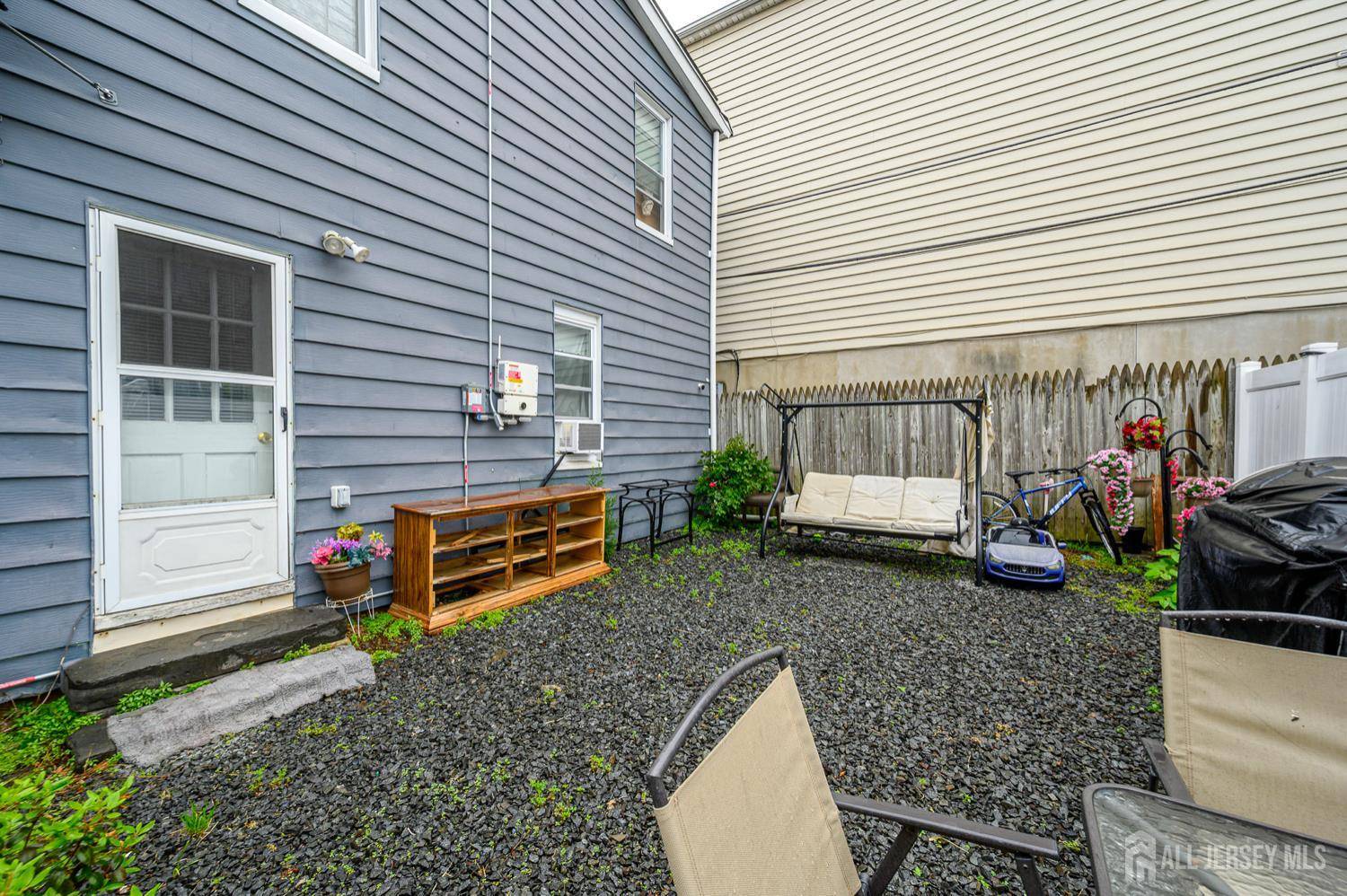 Perth Amboy, NJ 08861,109 Washington ST
