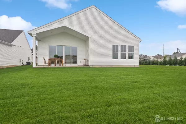 Plainsboro, NJ 08536,39 Brewer WAY #33