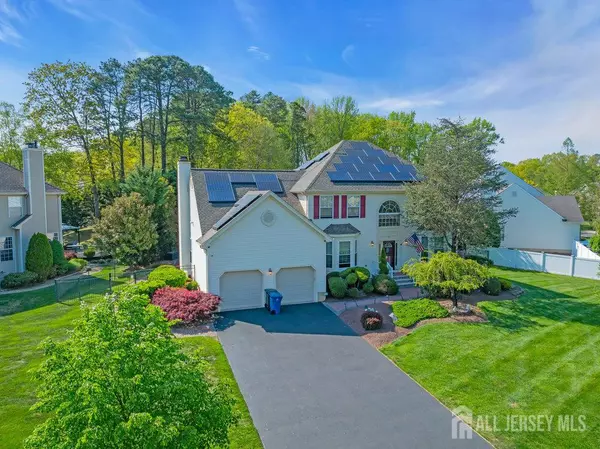 35 spruce meadows DR, Monroe, NJ 08831