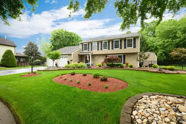 Old Bridge, NJ 08857,7 Manor CT