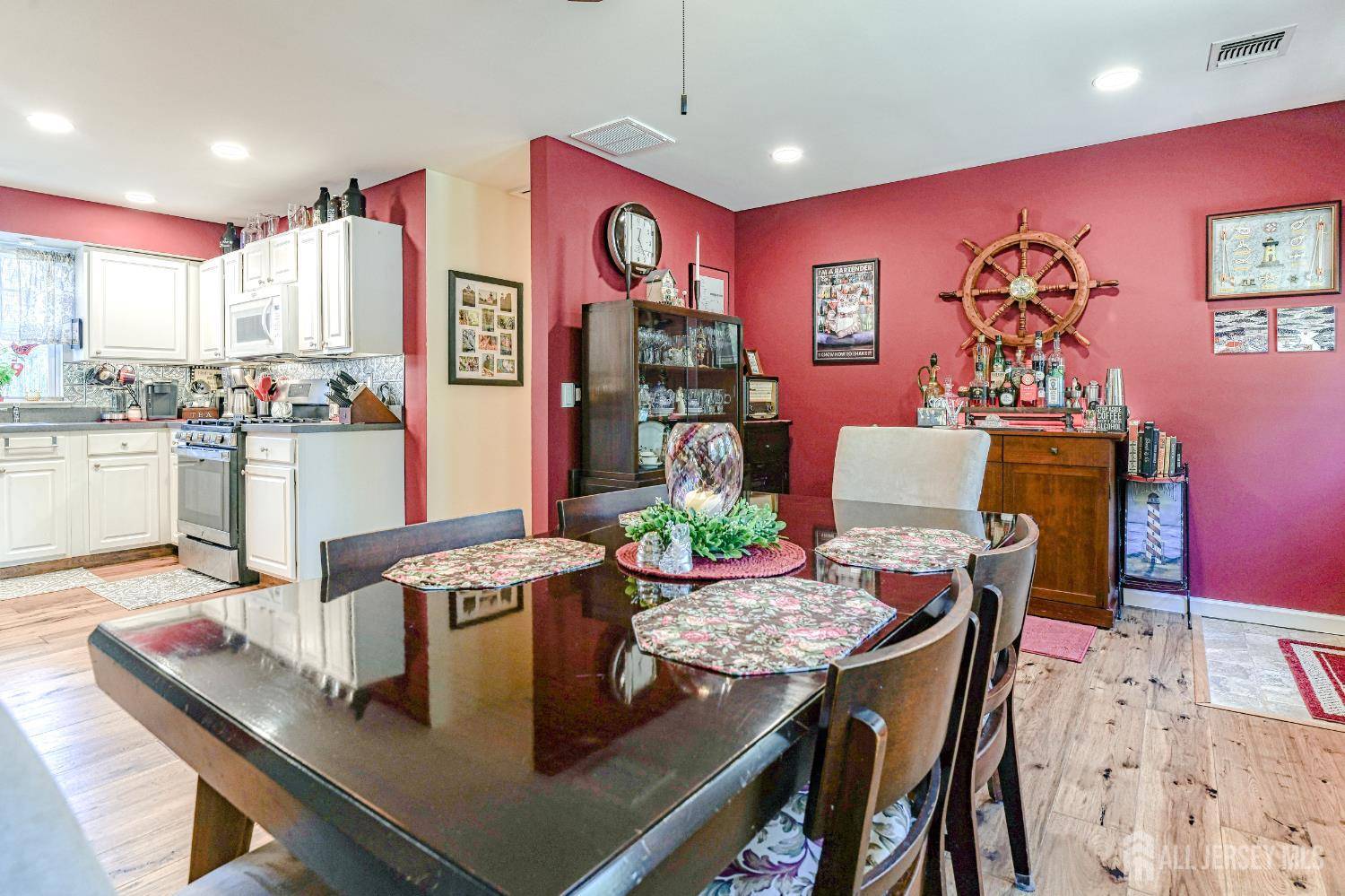 Lacey, NJ 08731,312 Bunnell PL