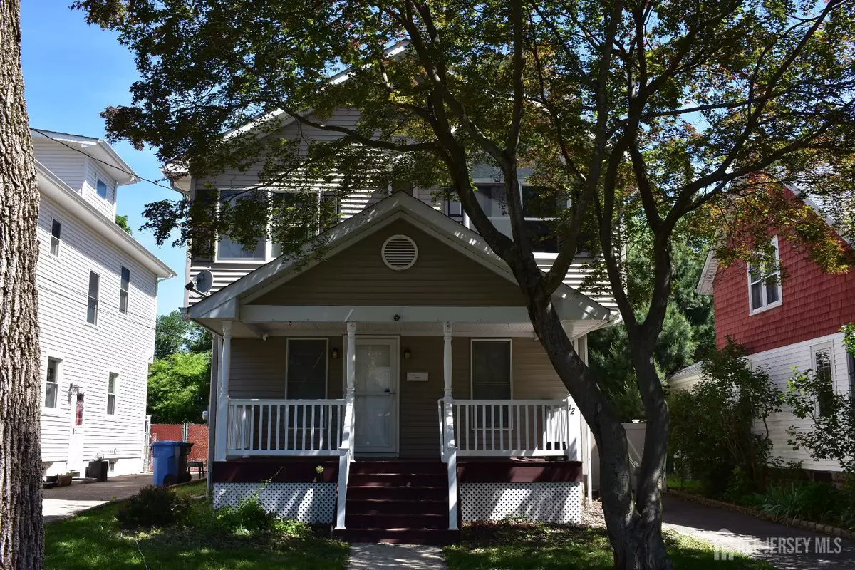 Metuchen, NJ 08840,12 Juniper ST