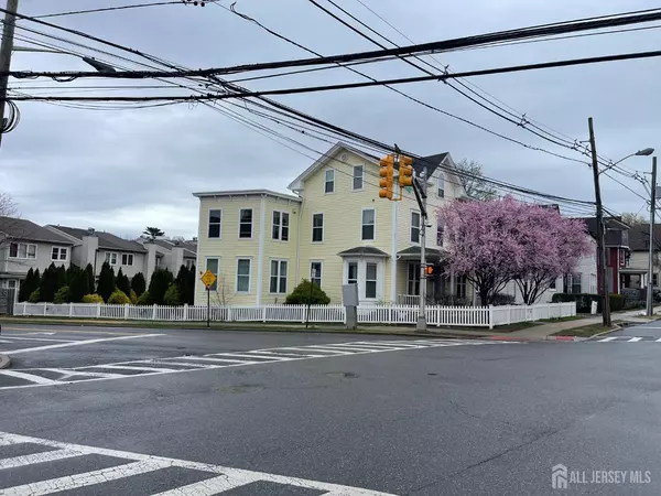 New Brunswick, NJ 08901,161 George ST