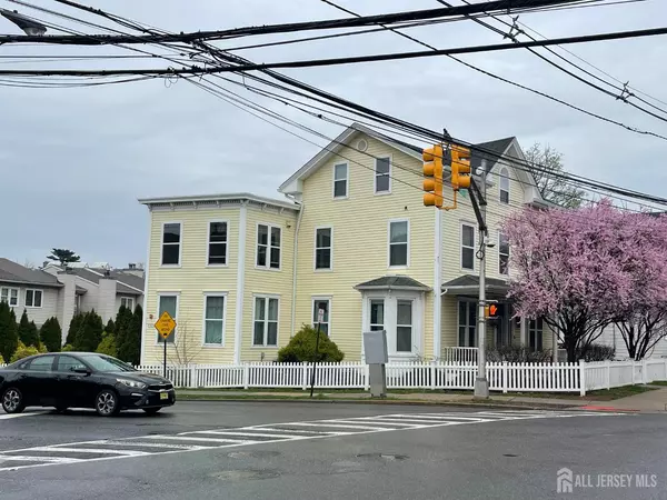 New Brunswick, NJ 08901,161 George ST