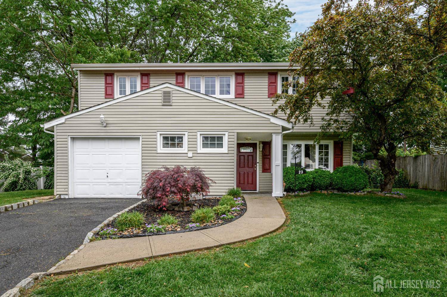 23 Gerard AVE, Old Bridge, NJ 08857