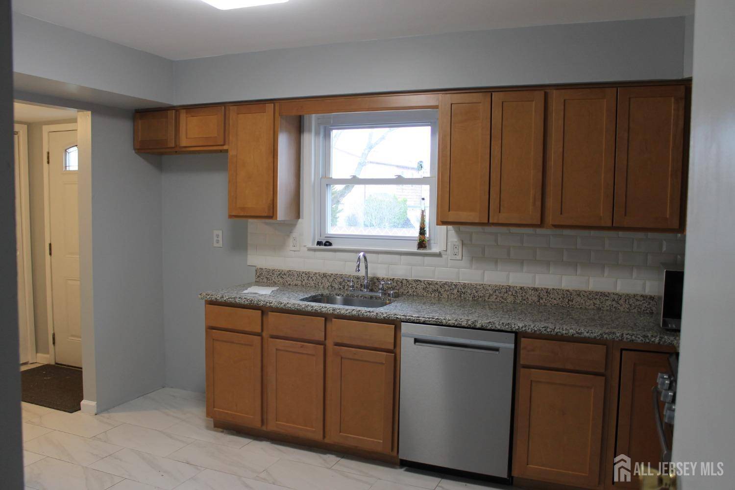 Piscataway, NJ 08854,37 Redbud RD