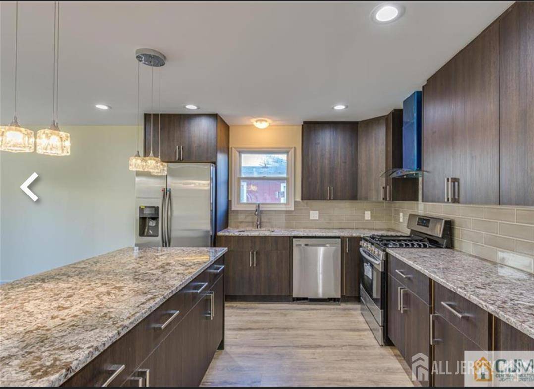19 Henry ST, Edison, NJ 08820