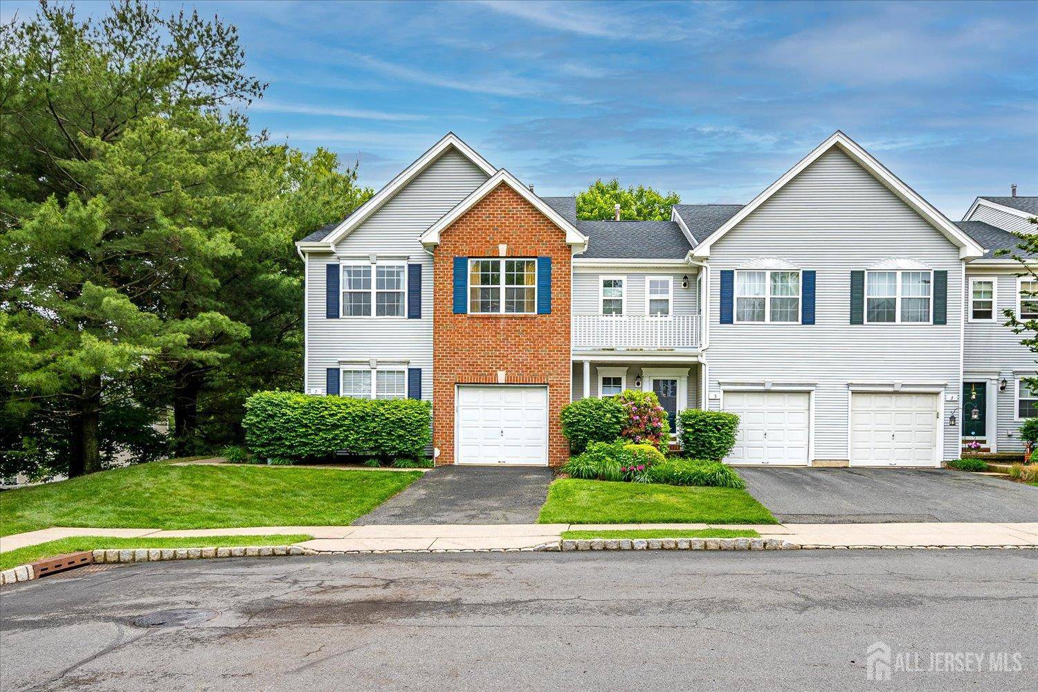 7 Cambridge CT, East Brunswick, NJ 08816