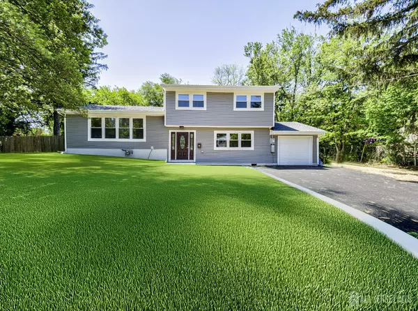 44 Sullivan WAY, East Brunswick, NJ 08816