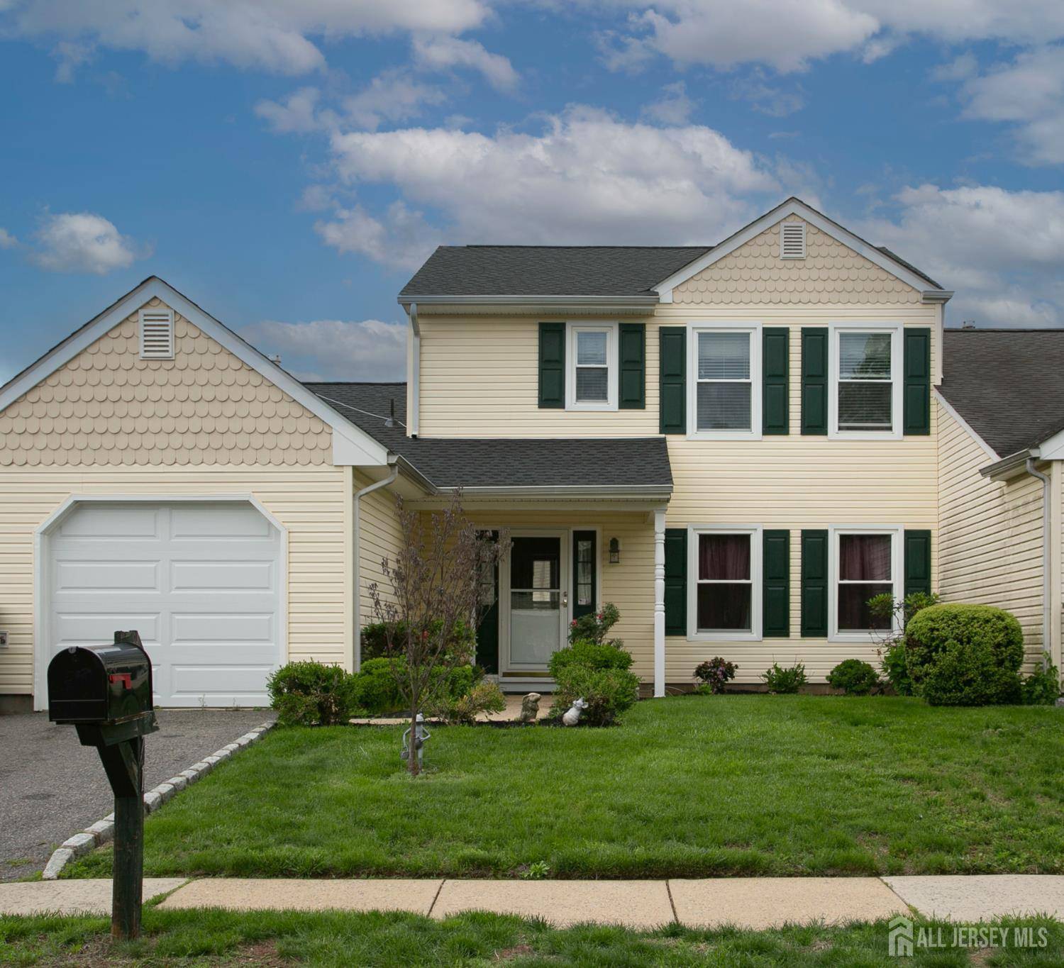 71 S Sagamore AVE, Edison, NJ 08820