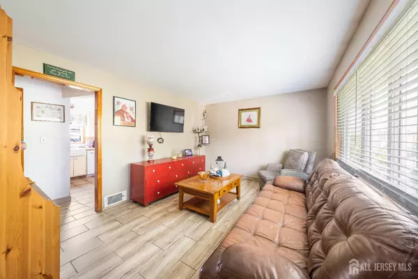 Fords, NJ 08863,86 Lawrence ST