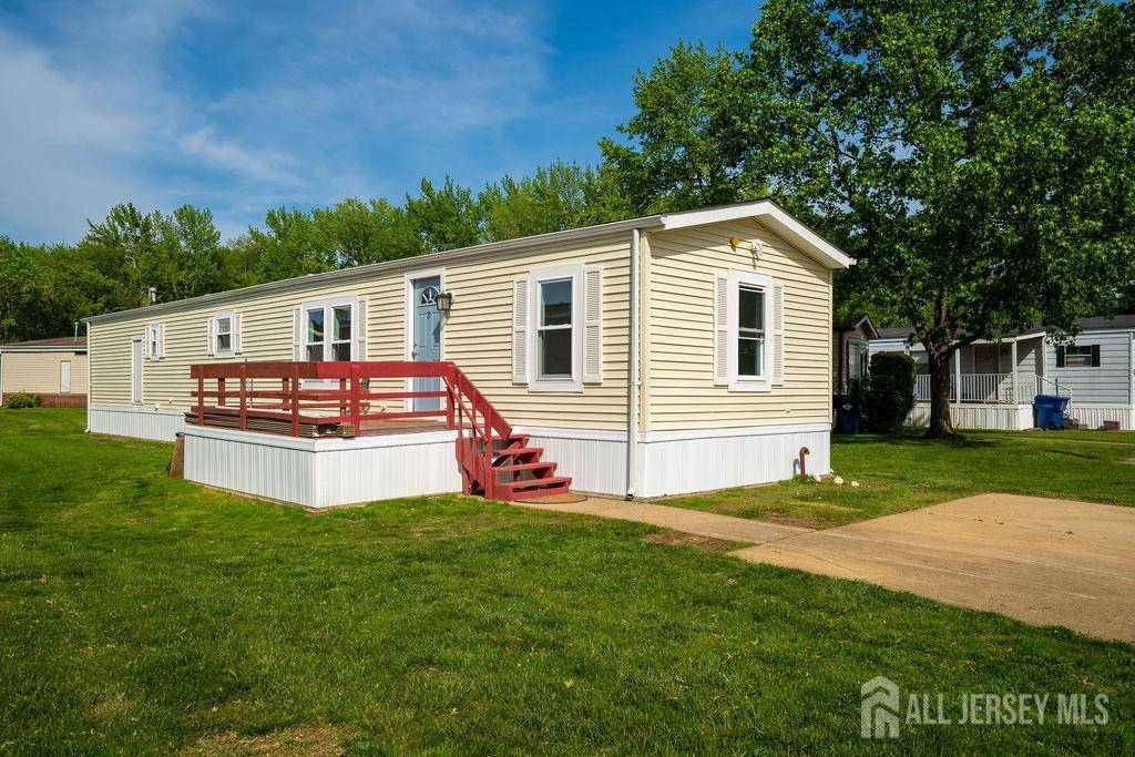 7 Deerbrook BLVD, North Brunswick, NJ 08902