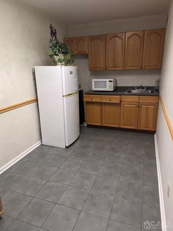 Monroe, NJ 08831,236 Possum Hollow RD