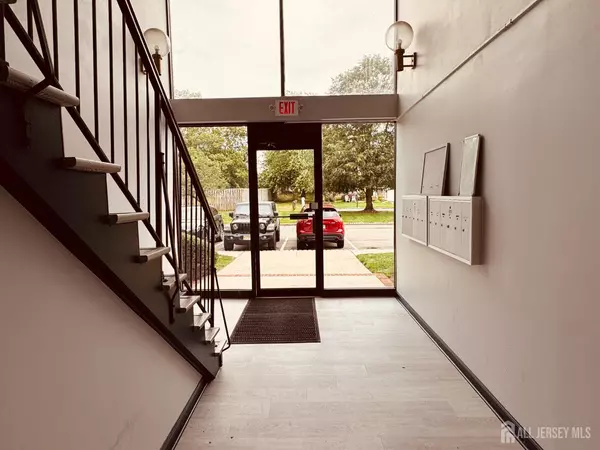 Fords, NJ 08863,404 Newport CT