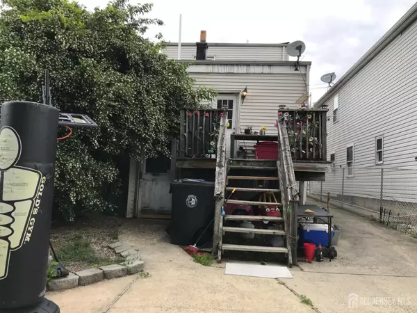 Perth Amboy, NJ 08861,335 Alpine ST