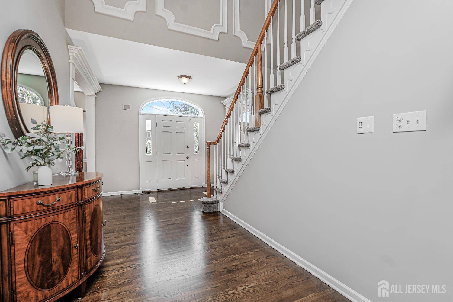 Monroe, NJ 08831,5 Bridle CT