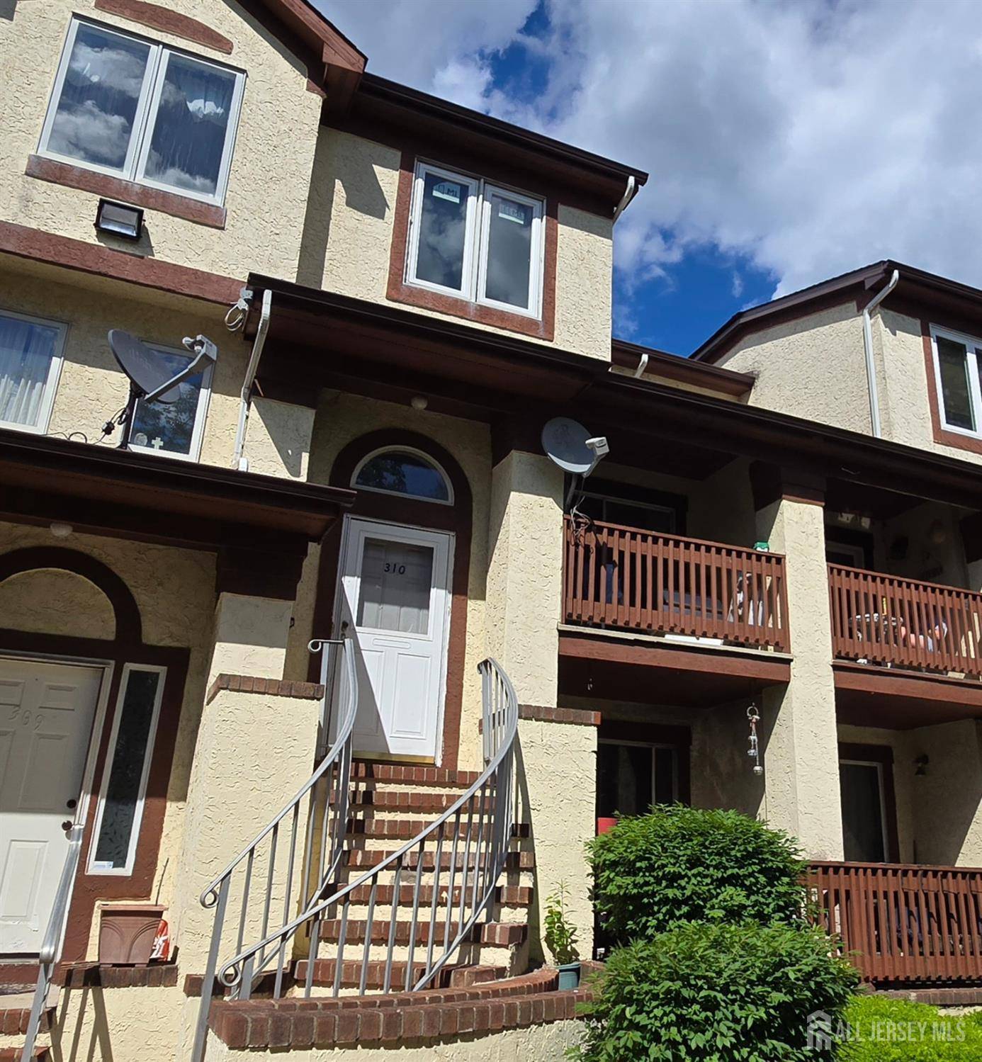 310 Michaels CT #310, Woodbridge Proper, NJ 07095