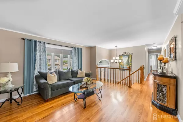 South River, NJ 08882,17 4th ST