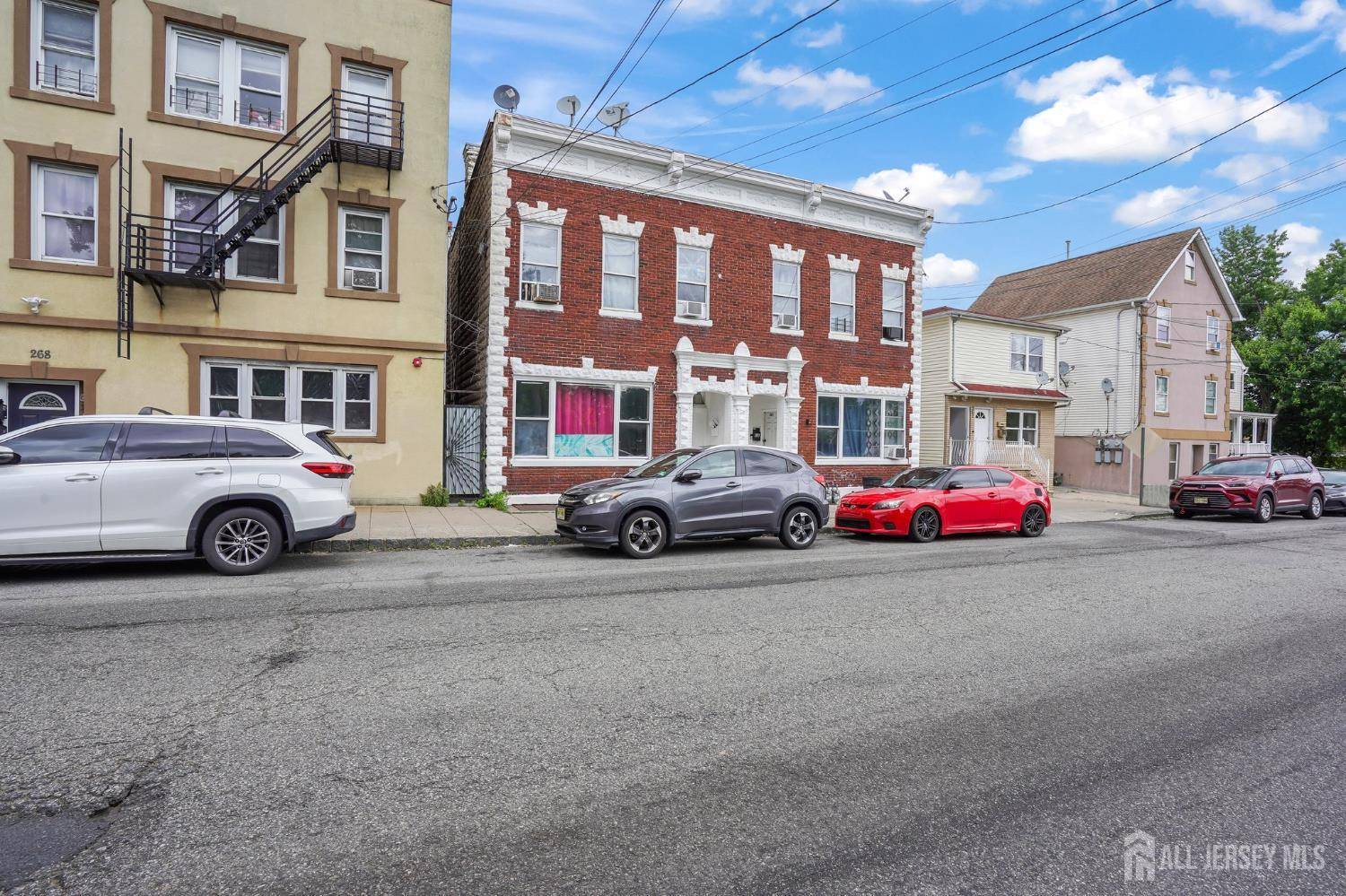 Perth Amboy, NJ 08861,264 Washington ST