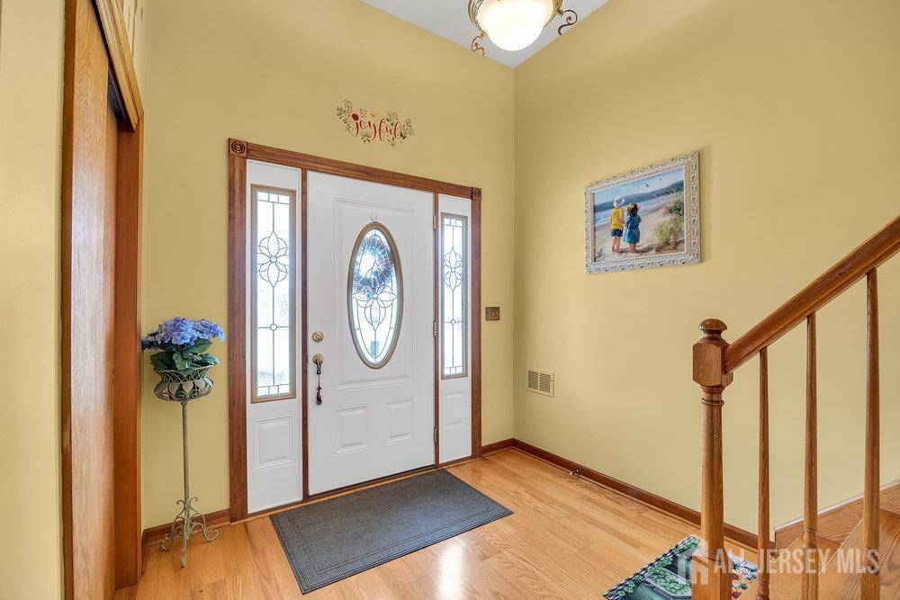 Sayreville, NJ 08879,4 Anne TER