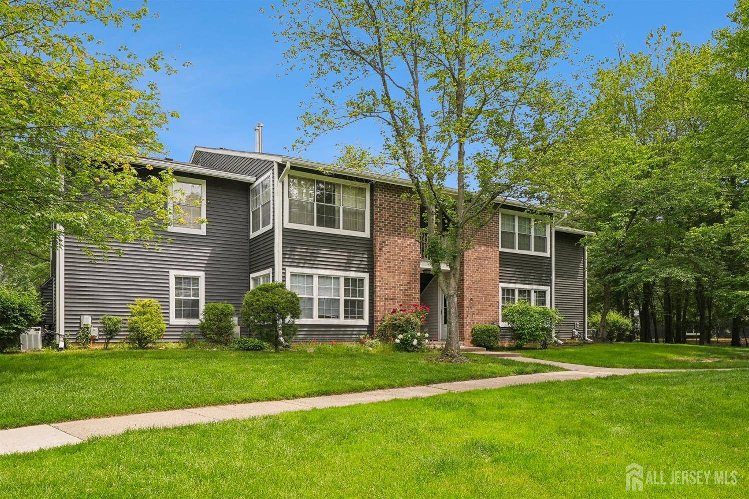 North Brunswick, NJ 08902,78 Pennsylvania Way