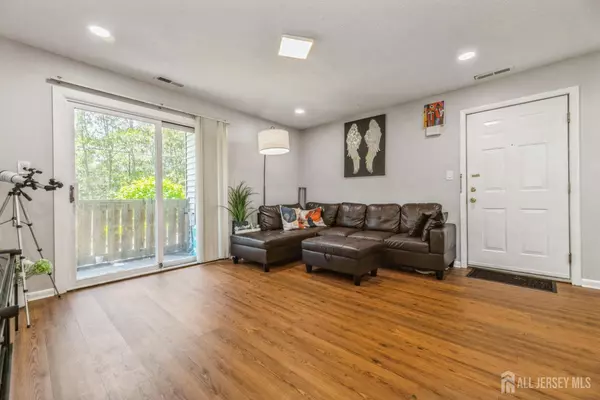 Plainsboro, NJ 08536,5208 Ravens Crest DR