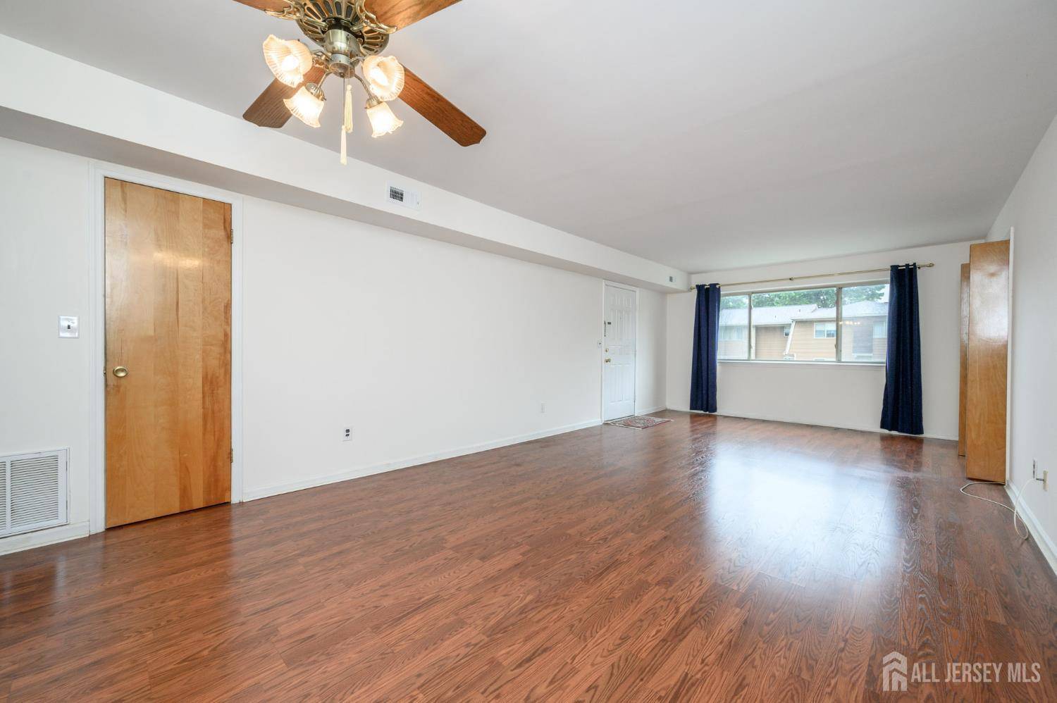 South Brunswick, NJ 08540,101 Mandon CT #4
