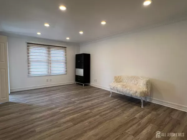 Manalapan, NJ 07726,699 Tennent RD