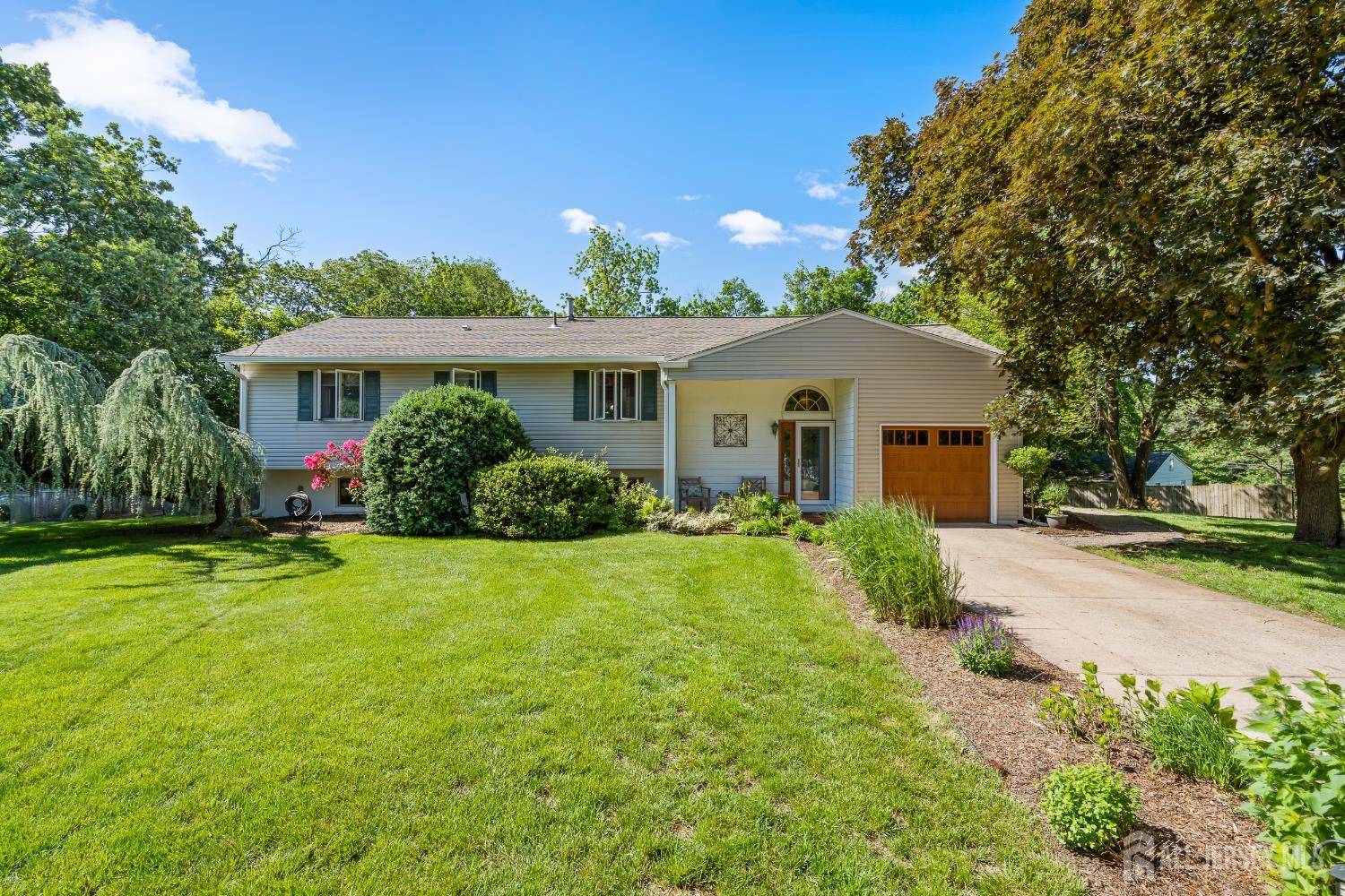 5 Meade CT, Piscataway, NJ 08854