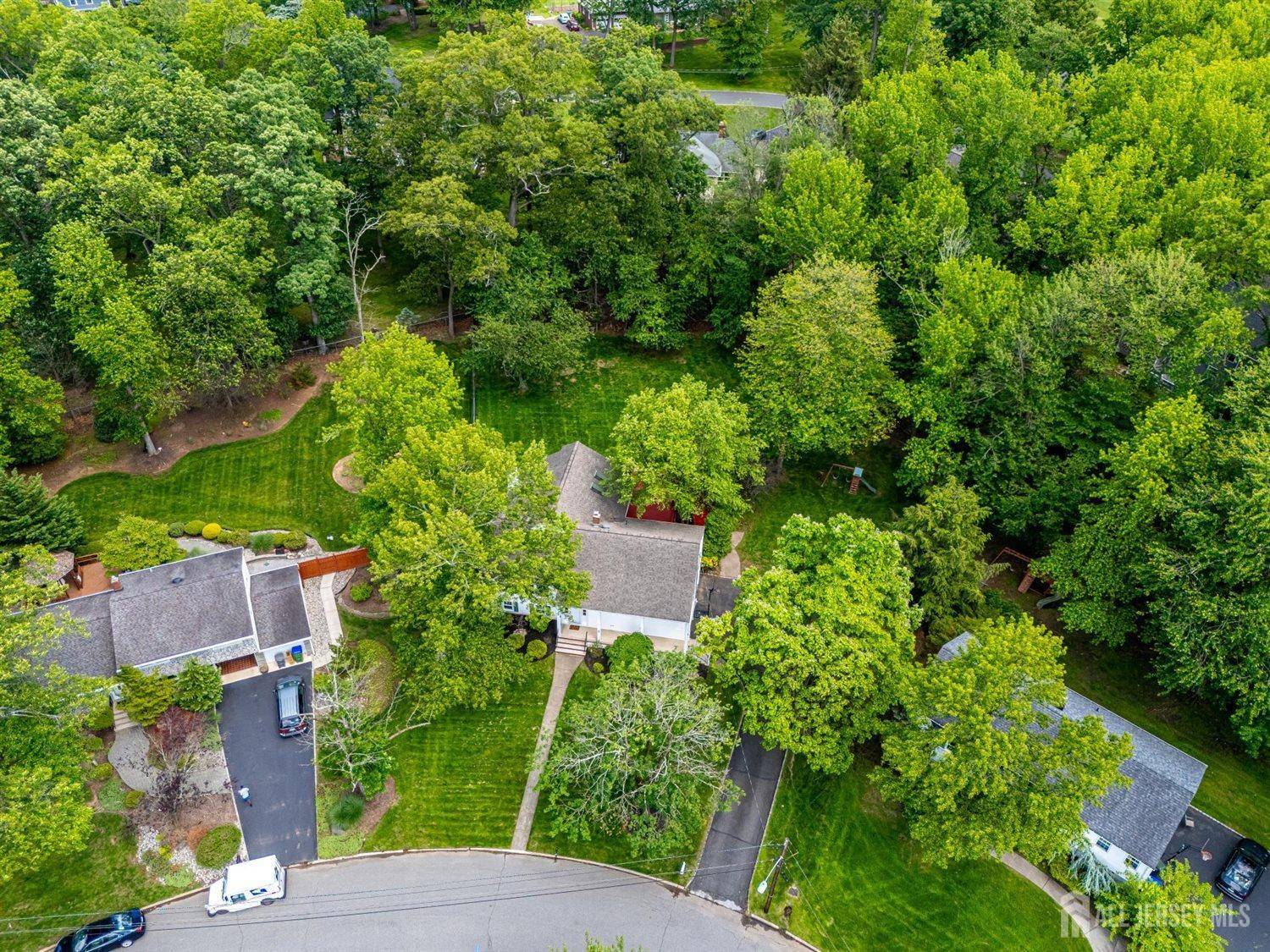 Edison, NJ 08820,9 Fielding PL