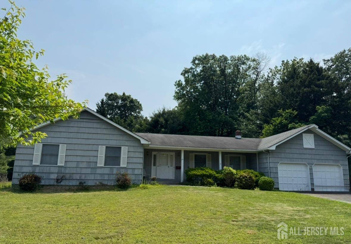 26 Thrush DR, East Brunswick, NJ 08816