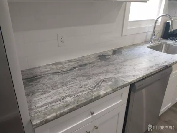 128 Berwick ST #1, Elizabeth, NJ 07202